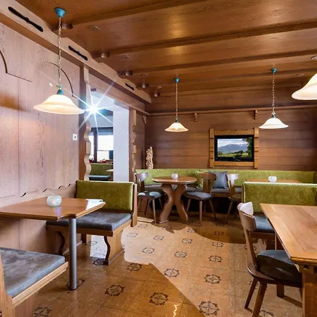 Tirol Schwaiger * Niederndorf (Tyrol)